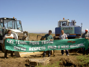 Os activistas de Adega foron xulgados e exculpados por paralizar as obras da piscifactoría